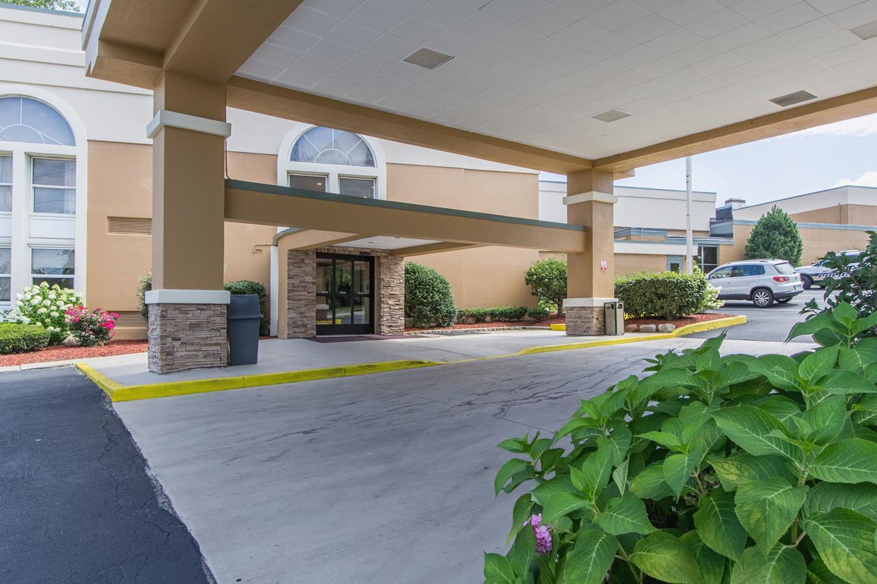Greenridge Hotel Wickliffe Екстер'єр фото