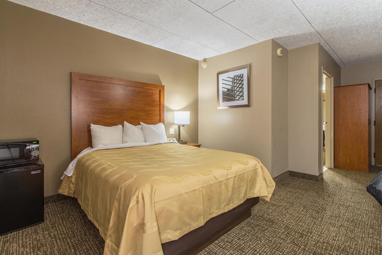 Greenridge Hotel Wickliffe Екстер'єр фото