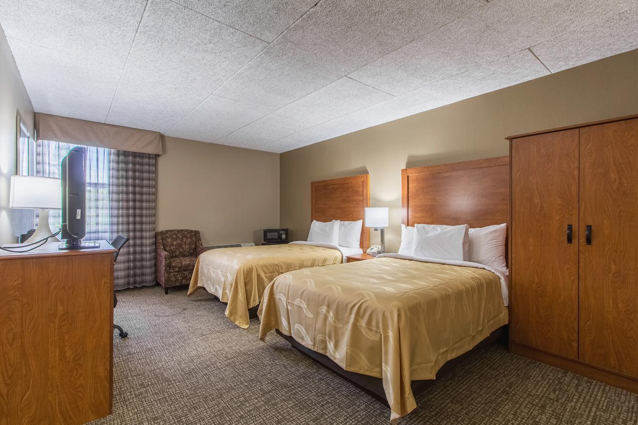 Greenridge Hotel Wickliffe Екстер'єр фото