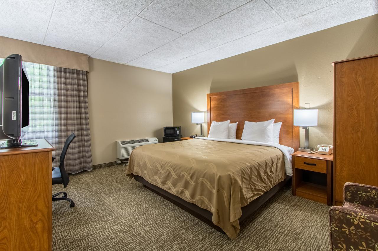 Greenridge Hotel Wickliffe Екстер'єр фото