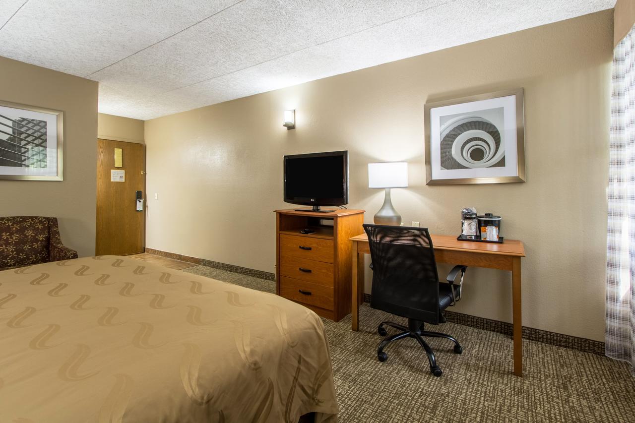 Greenridge Hotel Wickliffe Екстер'єр фото